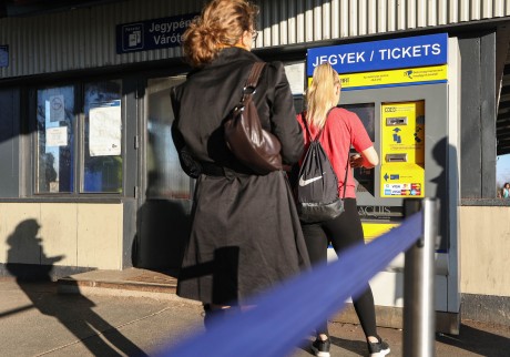 Jegyvásárlás Dunakeszi gyártelep jegyautomata