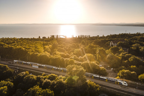 Balaton KISS naplemente MÁV