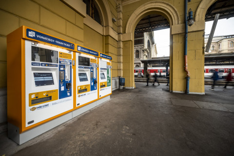 jegy- és bérlet automaták_Keleti