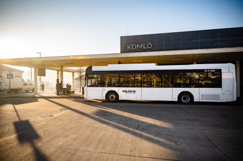 Komlói új buszok