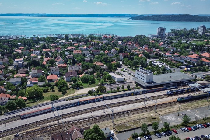 Nőtt a balatoni vonatok népszerűsége Nőtt a balatoni vonatok népszerűsége