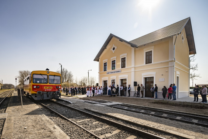 Szany-Rábaszentandrás vasútállomás - átadási ünnepség