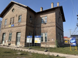 Ács állomás felújítása