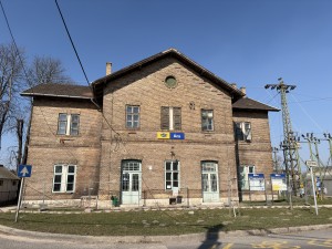 Ács állomás felújítása