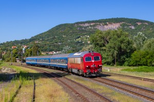 M41 2103 vékonycsíkos szerelvénnyel