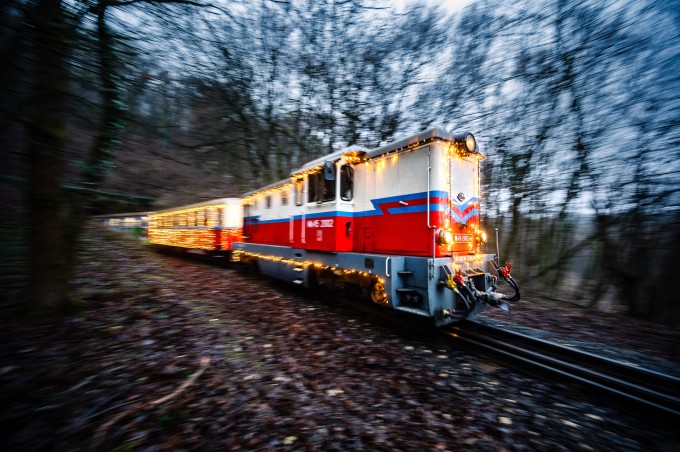Mindennap jár a fényvonat a budai hegyekben