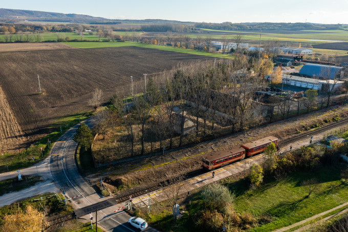 Komárom-Székesfehérvár vonalon már közlekednek a személyvonatok 