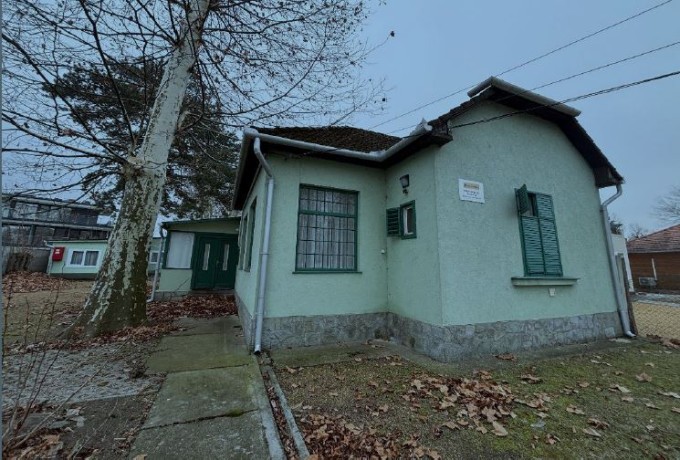 8638 Balatonlelle, Honvéd út 57.