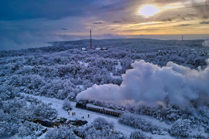 Steam-hauled Nostalgia Train running several times during the winter break