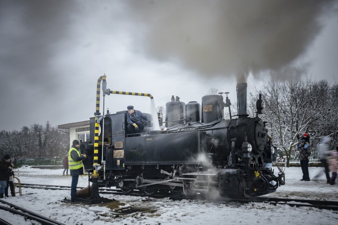 Januárban minden hétvégén jár a gőzös!