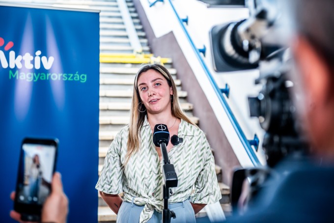 Kádár Melinda, a Magyar Kerékpárosklub kommunikációs munkatársa